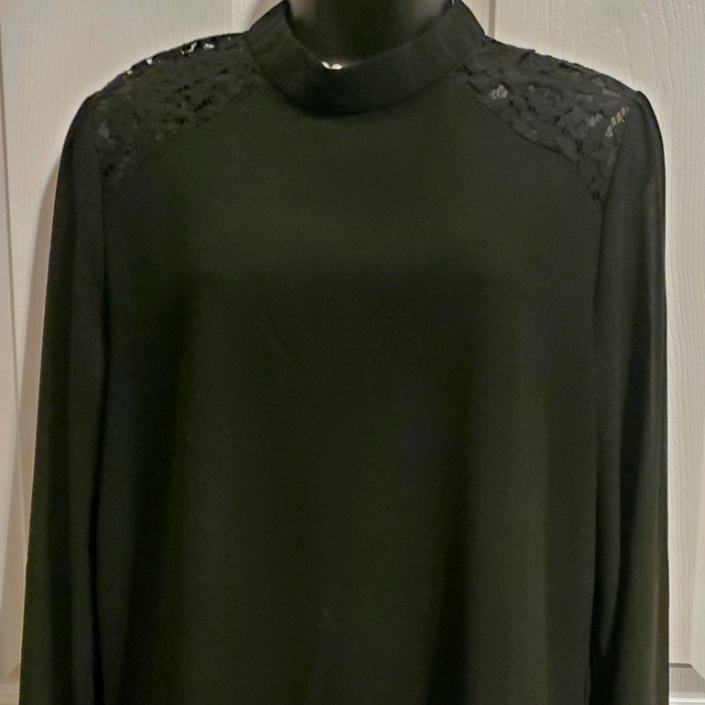 3/$24 - BCNU Lace Shoulder Back Open Shirt